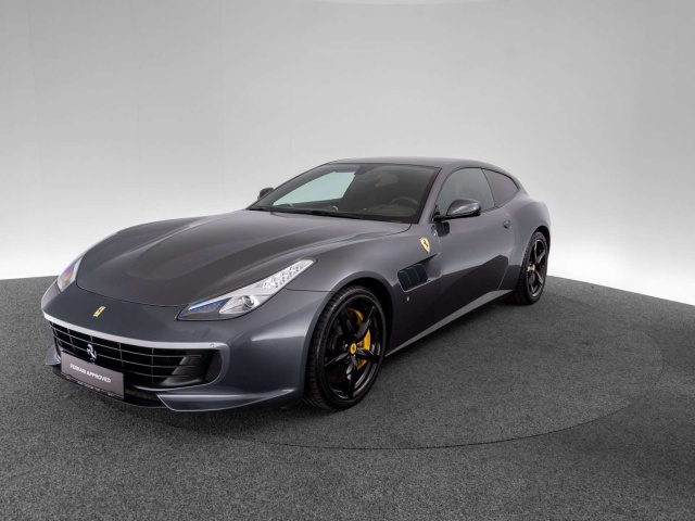 Ferrari GTC4Lusso