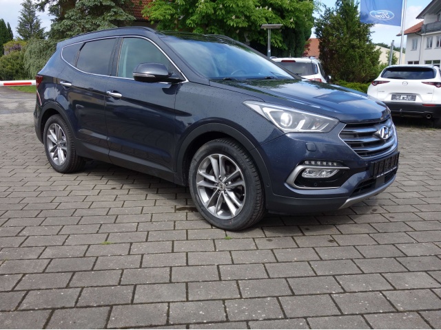 Hyundai SANTA FE
