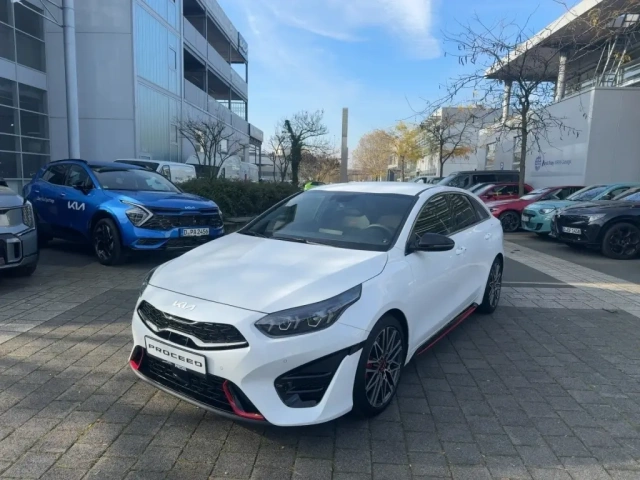 Kia ProCeed