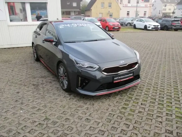 Kia ProCeed