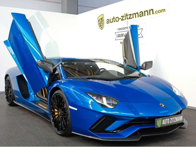Lamborghini Aventador