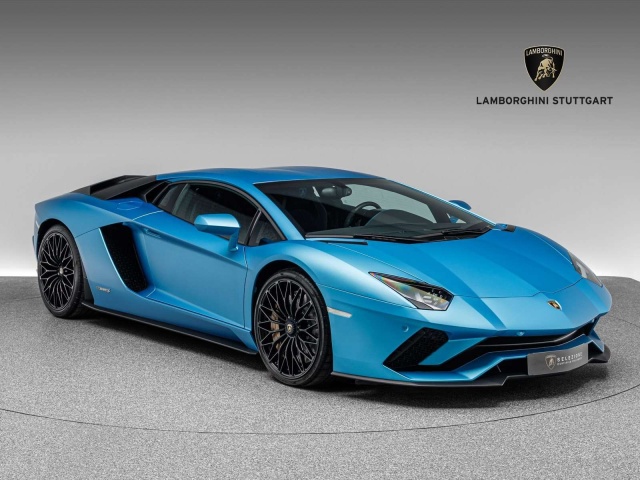 Lamborghini Aventador