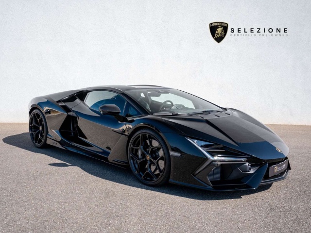 Lamborghini Revuelto