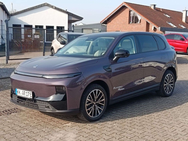 Leapmotor B10