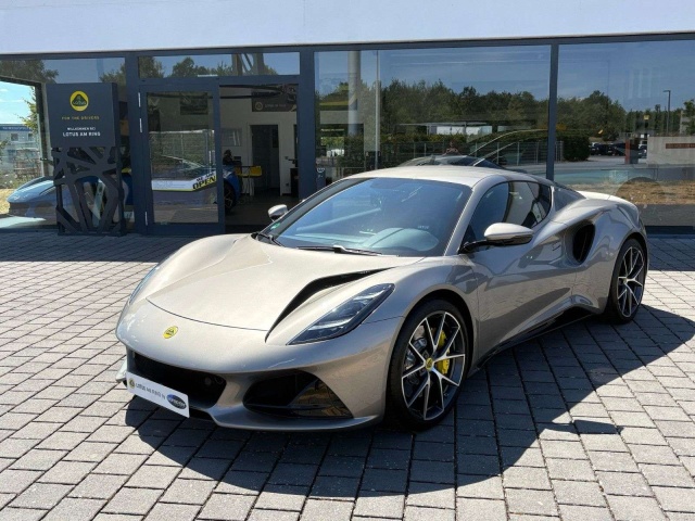 Lotus Emira