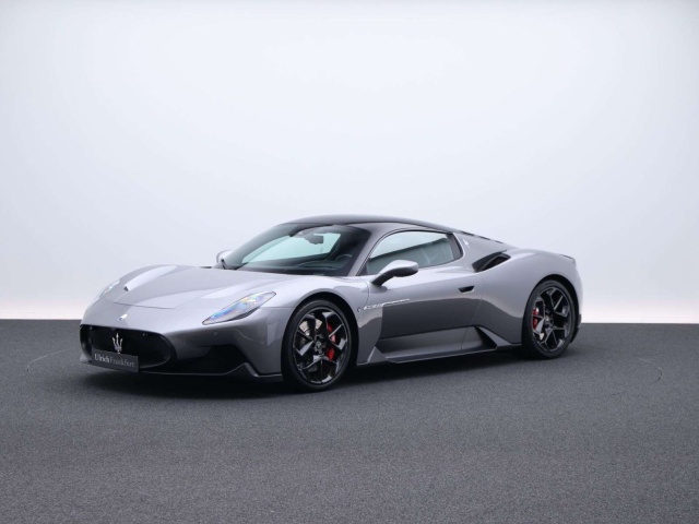 Maserati MC20