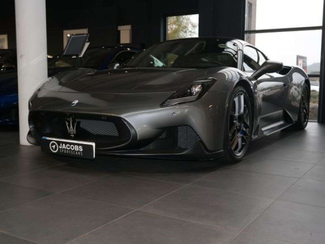Maserati MC20