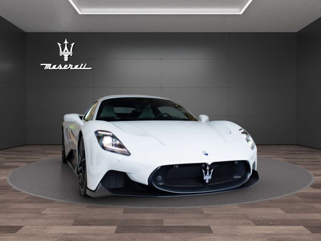 Maserati MC20