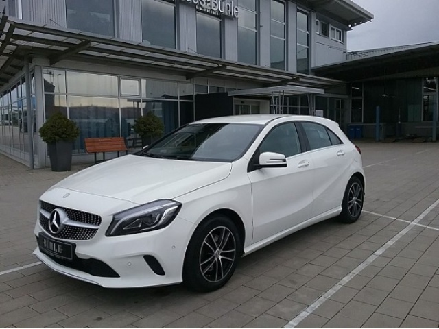 Mercedes-Benz A 200