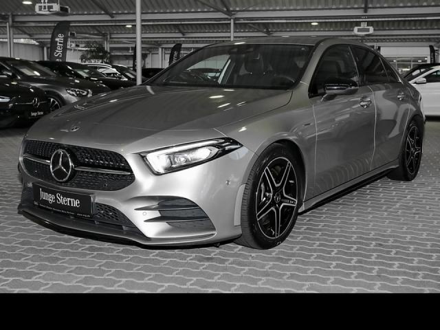 Mercedes-Benz A 220