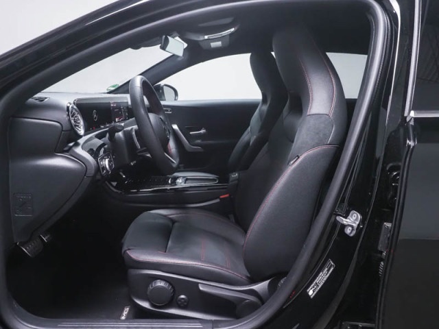 Mercedes-Benz A 220