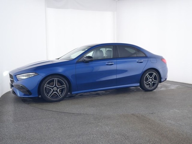 Mercedes-Benz A 220