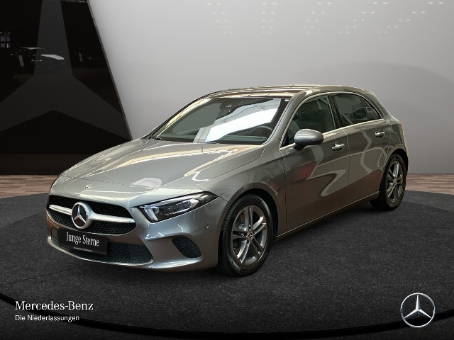 Mercedes-Benz A 220