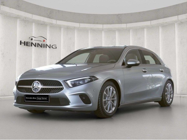 Mercedes-Benz A 220