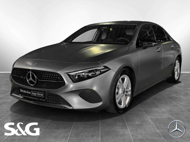 Mercedes-Benz A 220