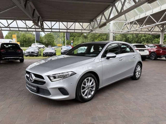 Mercedes-Benz A 220