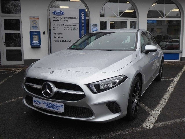Mercedes-Benz A 220