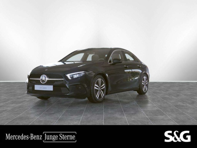 Mercedes-Benz A 220