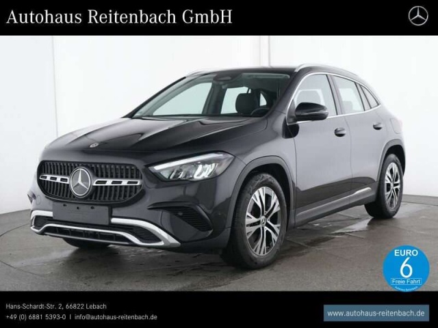 Mercedes-Benz GLA 220