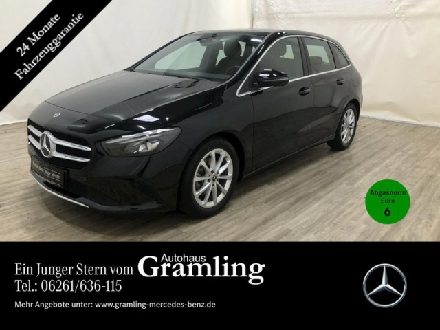 Mercedes-Benz B 180