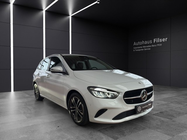Mercedes-Benz B 180