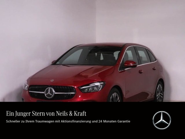 Mercedes-Benz B 180