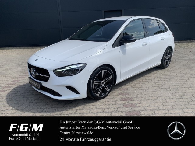 Mercedes-Benz B 180