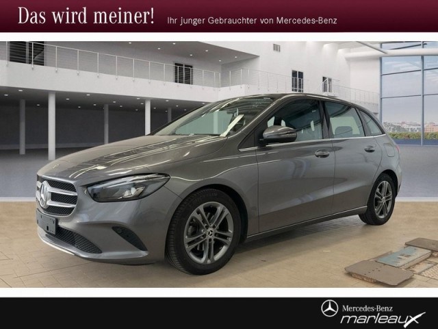 Mercedes-Benz B 180