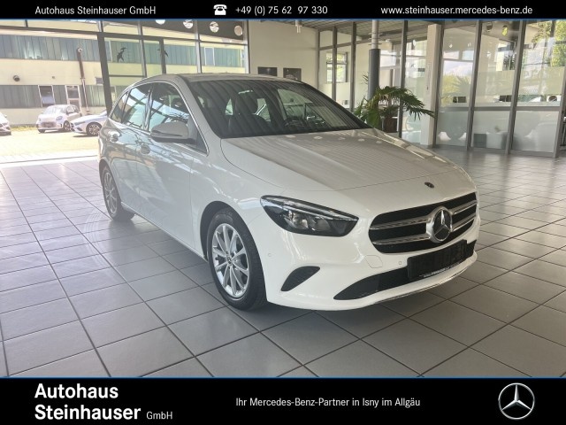 Mercedes-Benz B 180