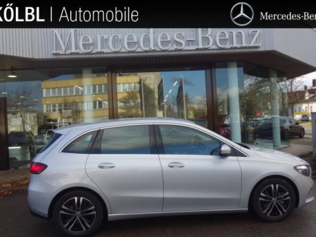 Mercedes-Benz B 200