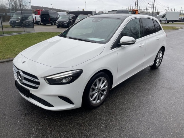 Mercedes-Benz B 200