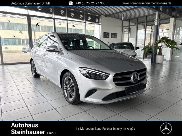 Mercedes-Benz B 220