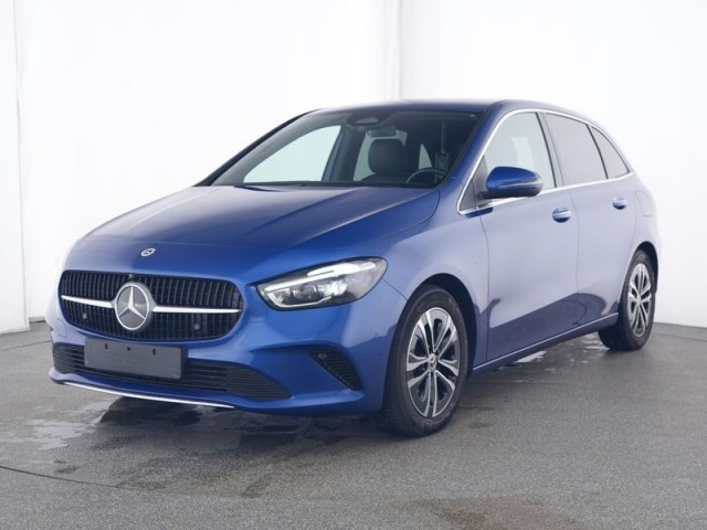 Mercedes-Benz B 220