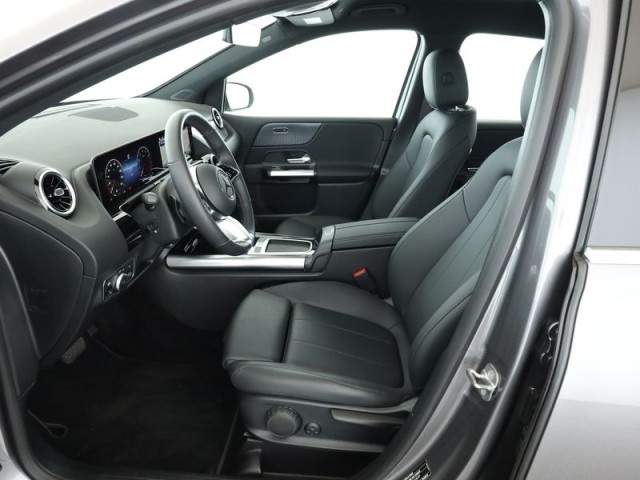 Mercedes-Benz B 220