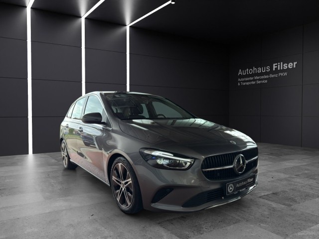 Mercedes-Benz B 220