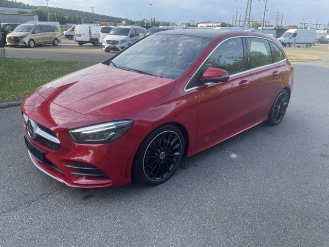 Mercedes-Benz B 220
