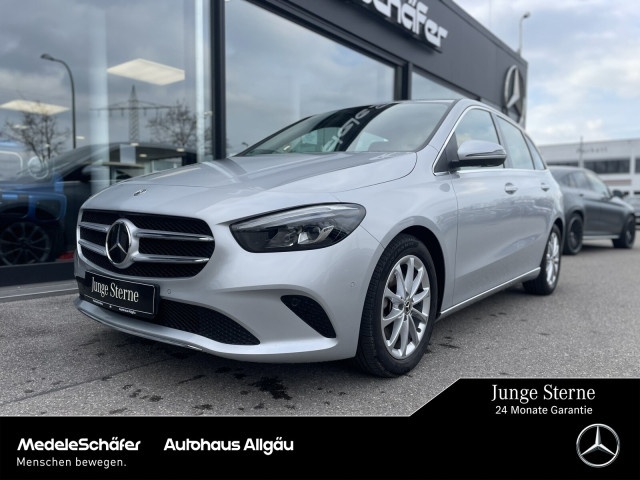 Mercedes-Benz B 220