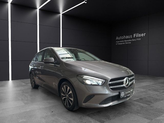 Mercedes-Benz B 220