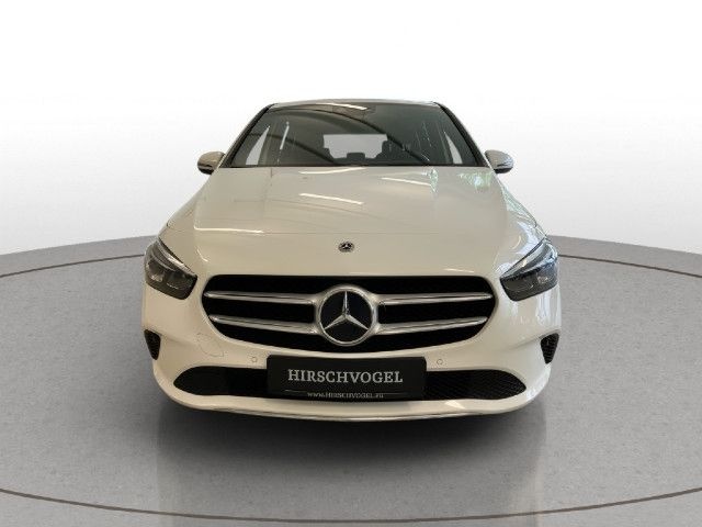 Mercedes-Benz B 220