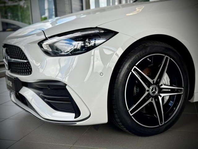 Mercedes-Benz C 200