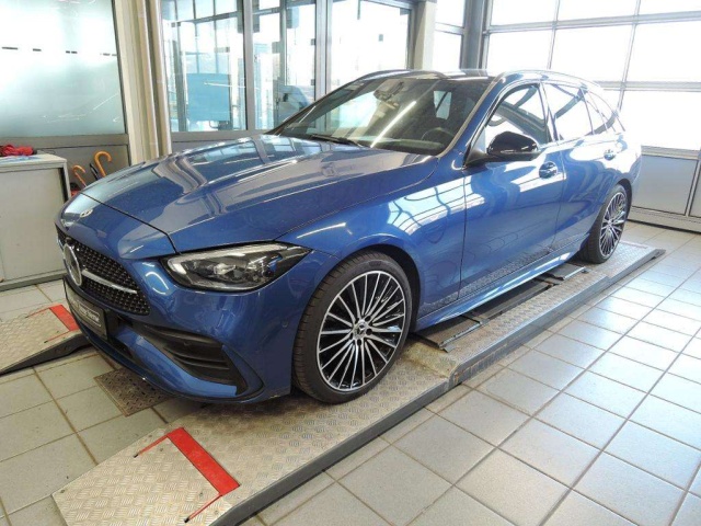 Mercedes-Benz C 220