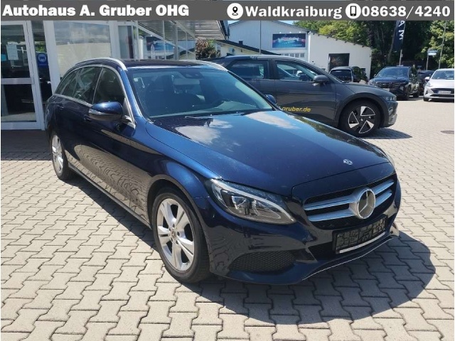 Mercedes-Benz C 220