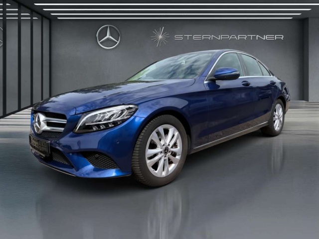 Mercedes-Benz C 220