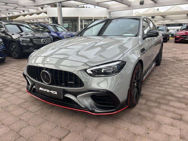 Mercedes-Benz C 63 AMG