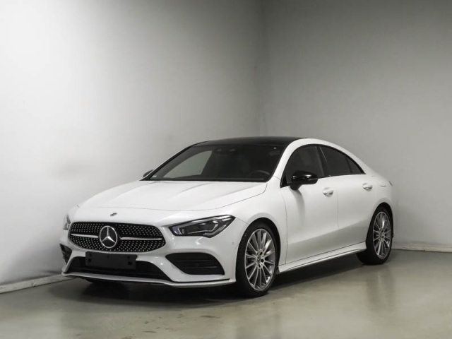 Mercedes-Benz CLA 200