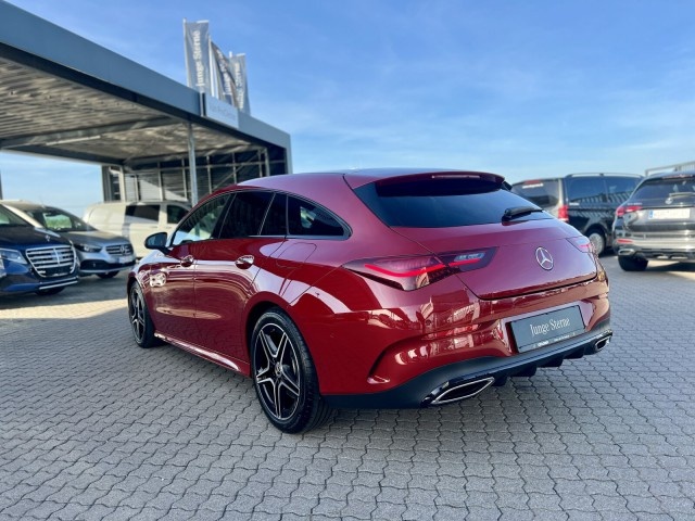 Mercedes-Benz CLA 200
