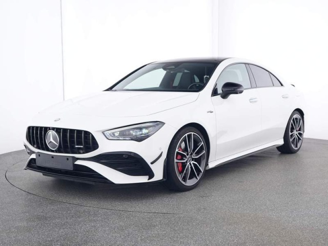 Mercedes-Benz CLA 35 AMG