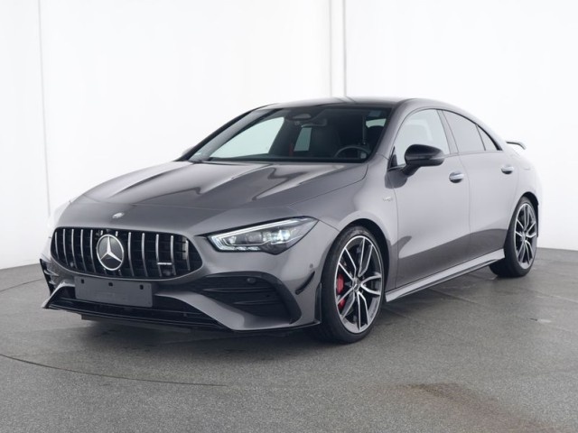 Mercedes-Benz CLA 35 AMG