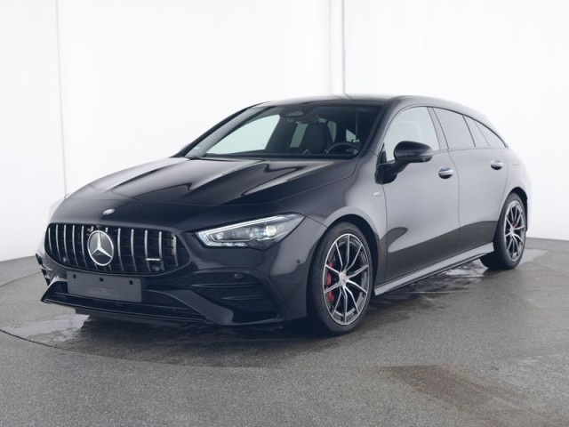 Mercedes-Benz CLA 35 AMG