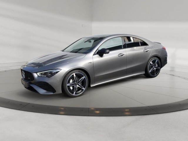 Mercedes-Benz CLA 35 AMG